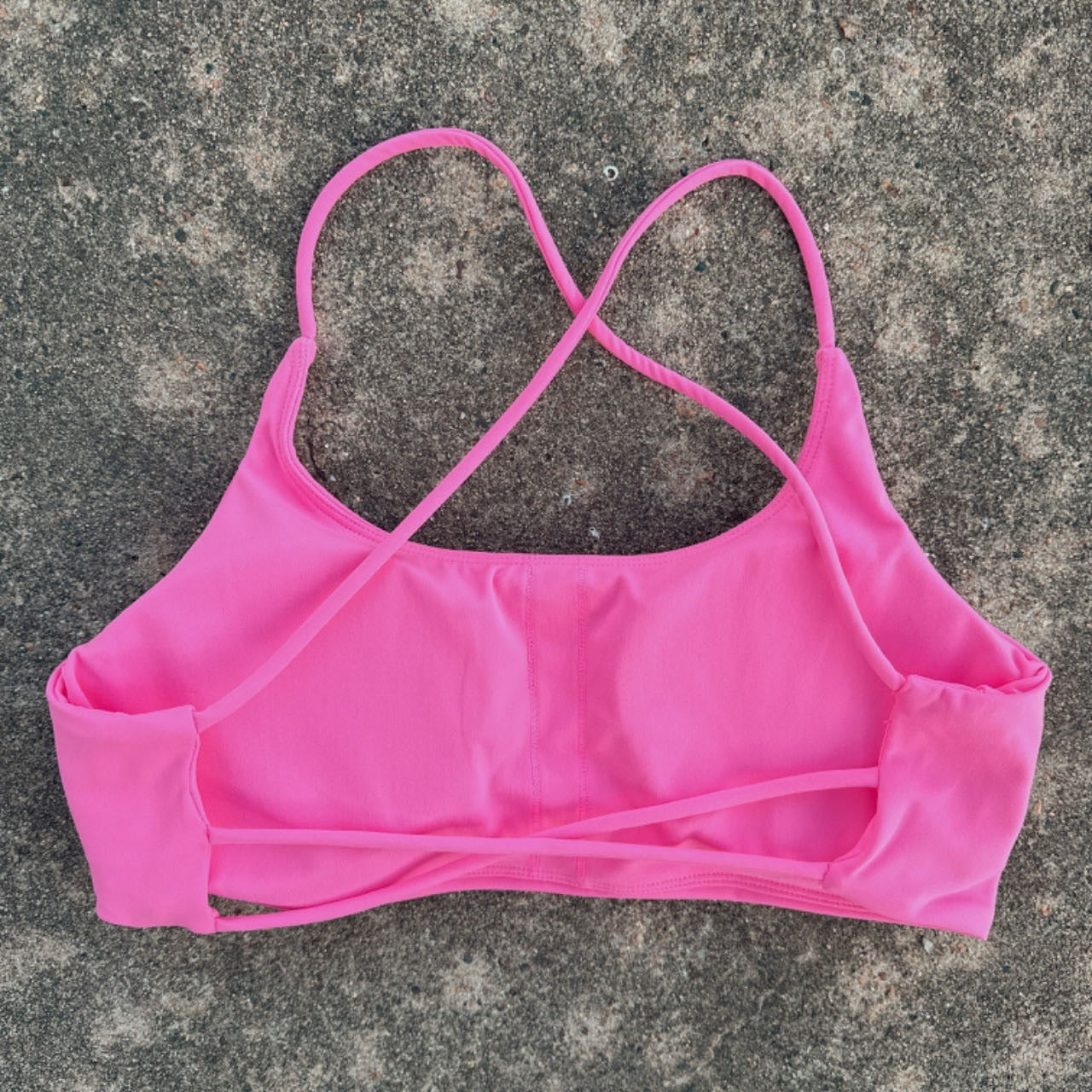 Candy colored nude fitness bra, outdoor tight running sports bra, shock-absorbing and quick drying fitness suit top