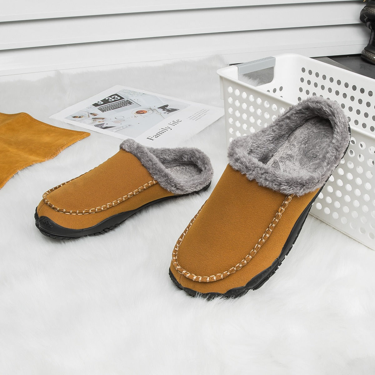 Cotton slippers for men in autumn and winter, indoor leisure, fitness, and sports shoes, anti slip, home warmth, and floor wool slippers